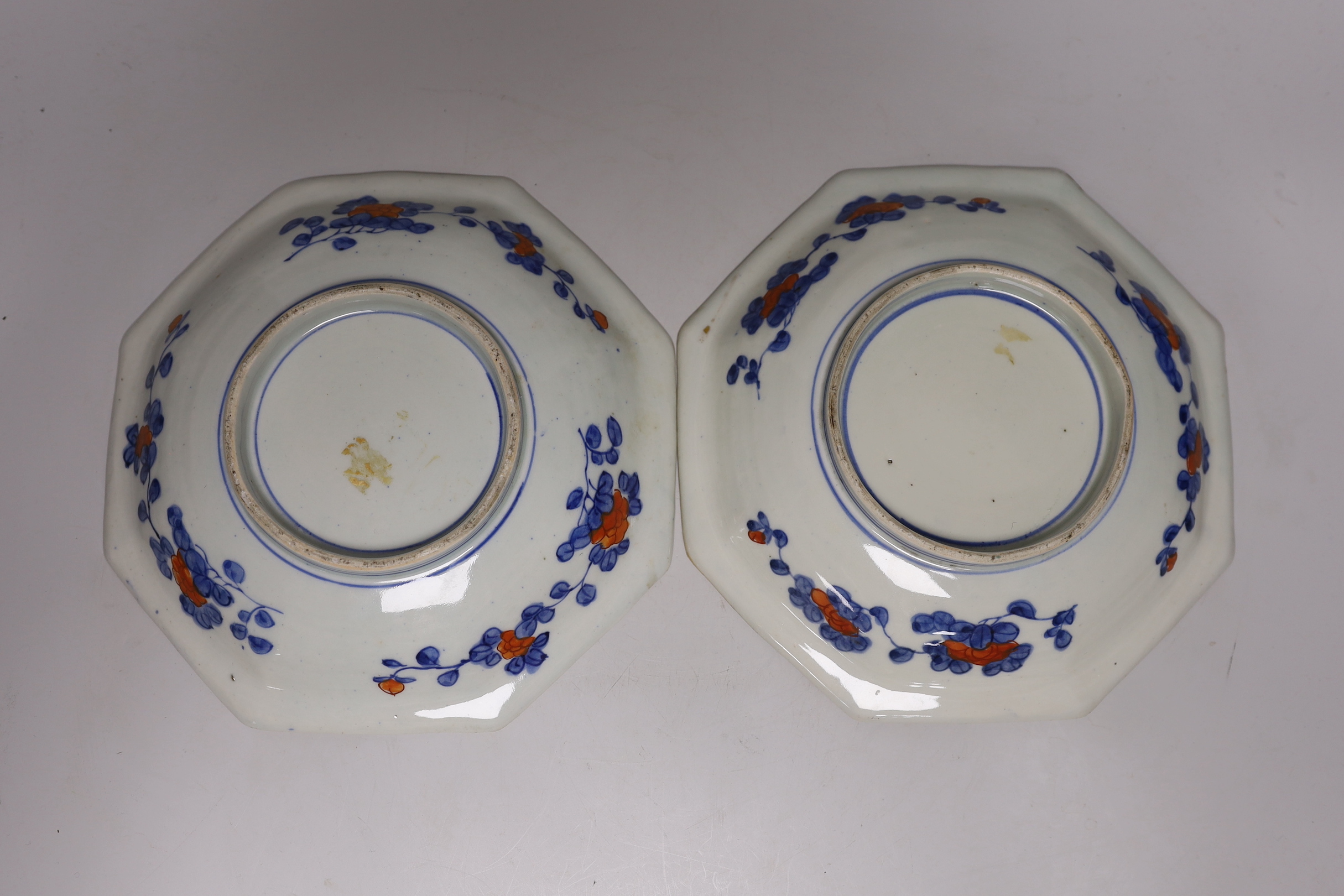 A Japanese Fukagawa bowl, and a pair of Imari octagonal dishes, largest 24cm diameter